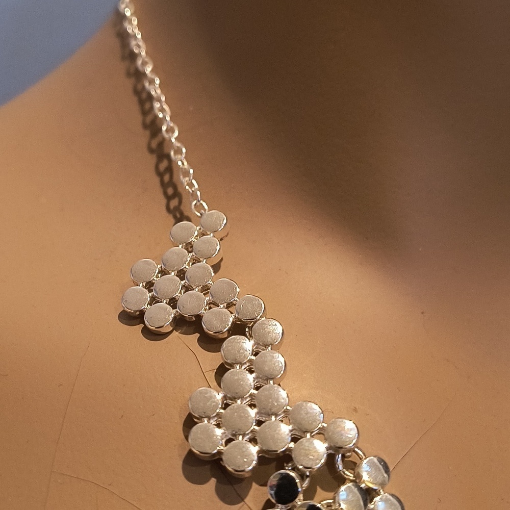 17" Silver Statement Necklace - Picture 2 of 3